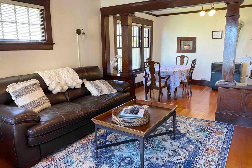 Historic Downtown Riverview Flat, No. 2 Astoria Dış mekan fotoğraf