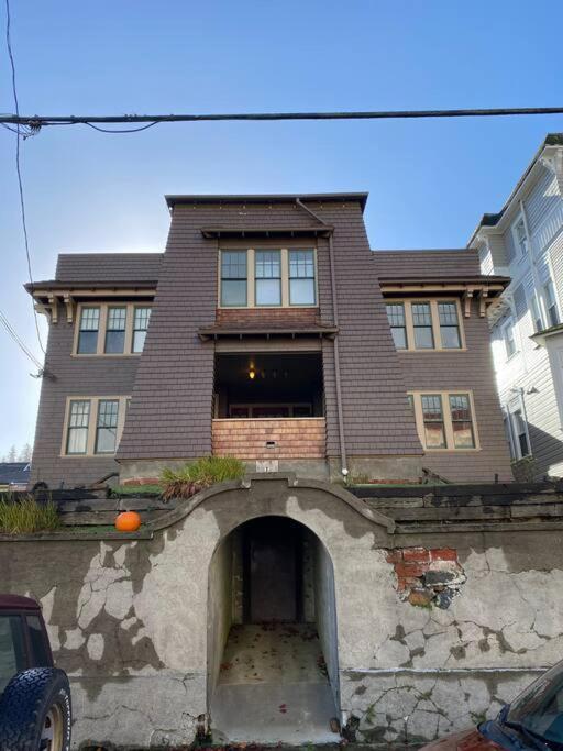 Historic Downtown Riverview Flat, No. 2 Astoria Dış mekan fotoğraf