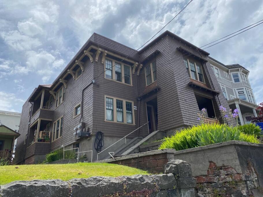 Historic Downtown Riverview Flat, No. 2 Astoria Dış mekan fotoğraf