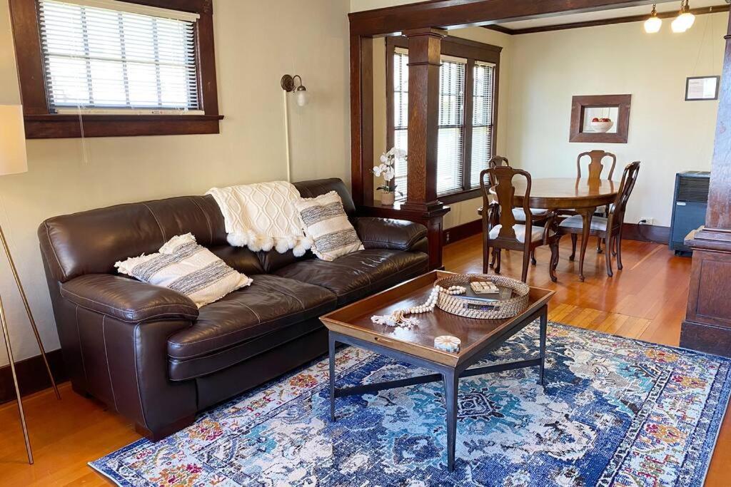 Historic Downtown Riverview Flat, No. 2 Astoria Dış mekan fotoğraf